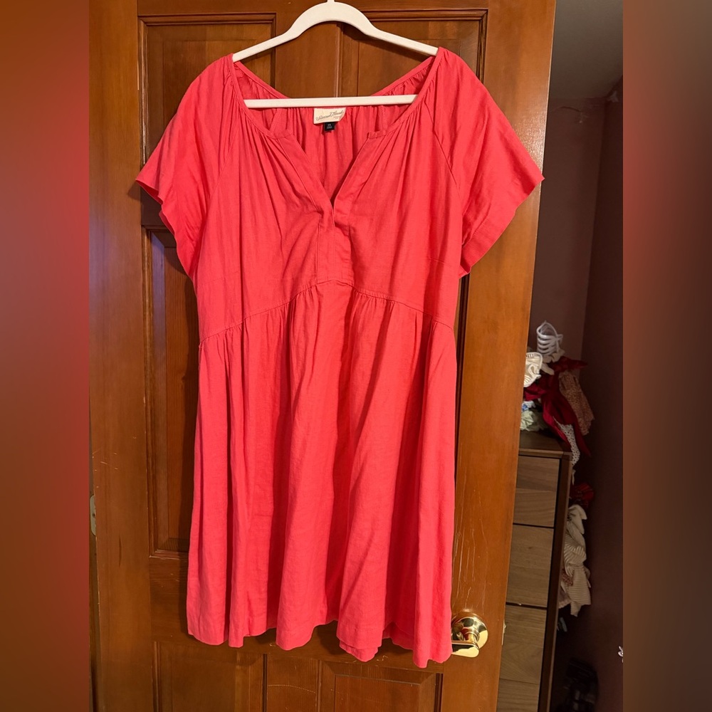 Vibrant Fuchsia Short Sleeve Dress- Universal Thread